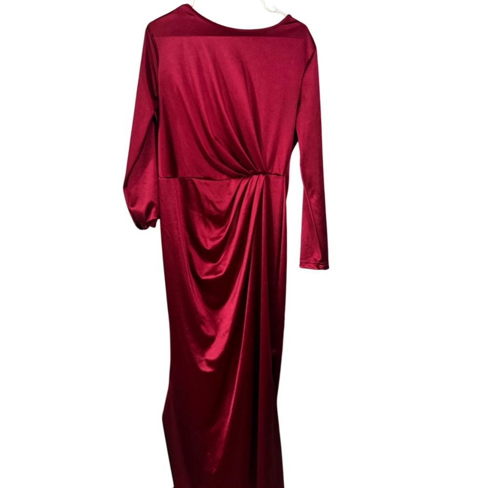 Elegant Red Long Sleeve Dress